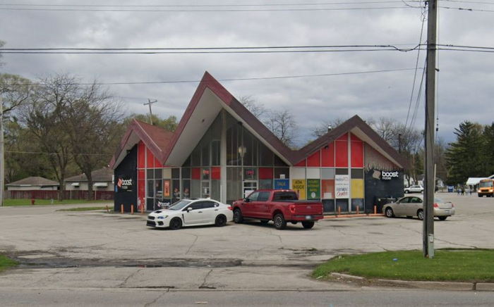 Dawn Donuts - 3535 Dixie Hwy -  Saginaw Mi 48601 (newer photo)
